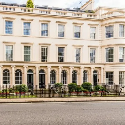 Magni Finance, High Value Mortgage Brokers in London, specialising in high net worth mortgages.